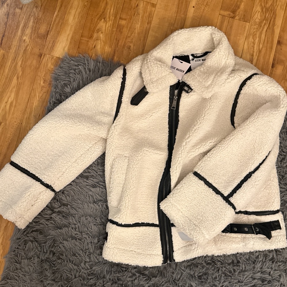 Steve Madden Women’s White/Cream and Black Puffer Jacket Sherpa Teddy Bear